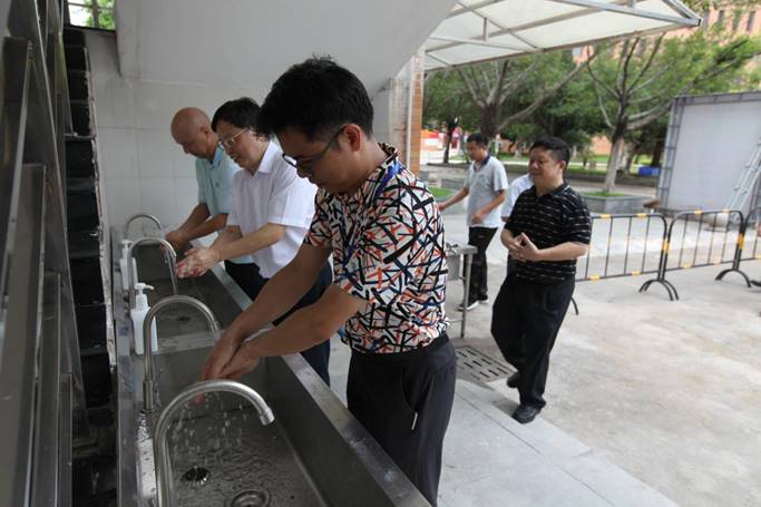 说明: IMG_9012 说明: IMG_9012