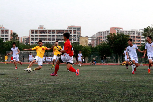 “三走”系列活动之足球赛